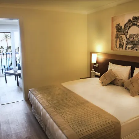 博德鲁姆雅斯名度假酒店 酒店 5*